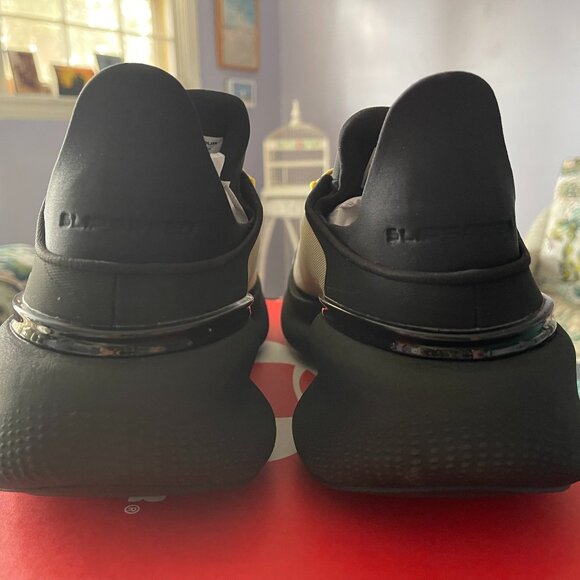 Under Armour Nova Slip on Women's Sneakers Size 12.5 NIB SALE!! (RETAIL 160) - Picture 5 of 9